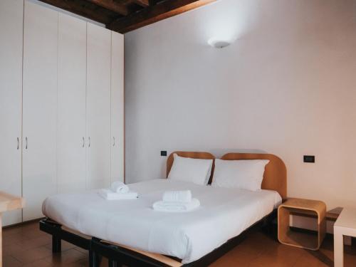 Navigli Darsena Apartment