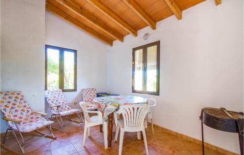 Lovely Home In Denia With Wifi