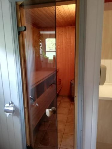 Koupelna v ubytování Skandinavisches Ferienhaus am See
