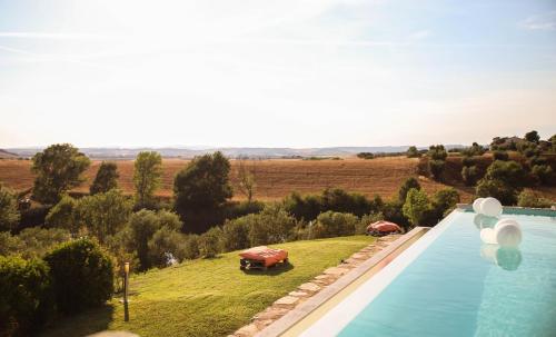 Argillosa Country Houseの敷地内または近くにあるプール