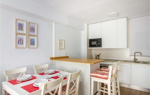 1 Bedroom Cozy Apartment In Benidorm