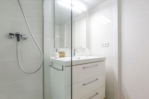 Ένα μπάνιο στο Penelope Apart