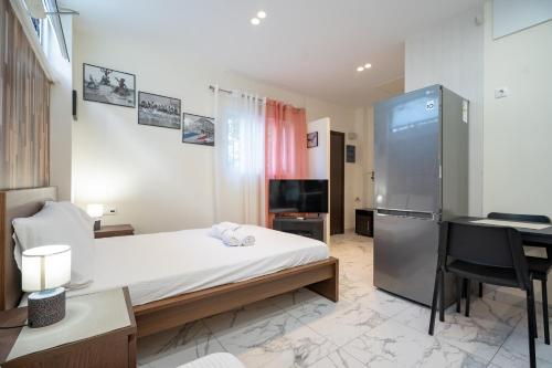 Cozy Studio at Vyronas for 2 pers by MPS