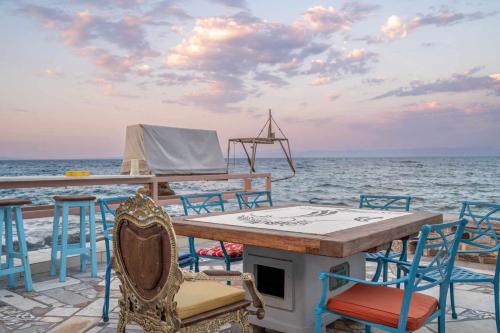 Gallery image of Container Luxury House in Mytilini