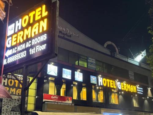 Certifikát, hodnocení, plakát nebo jiný dokument vystavený v ubytování Hotel New German