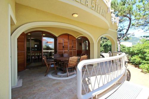 Appartement in Baška mit Eigener Terrasse - b44377