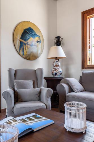 Χώρος καθιστικού στο Villa sui Colli Ericini con Piscina
