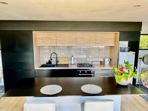 Φωτογραφία από το άλμπουμ του Stunning house with amazing view σε Diamond Harbour