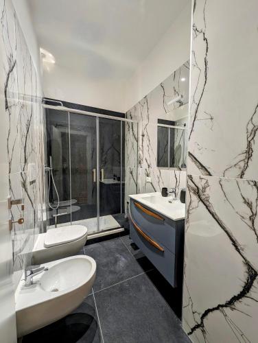 Luxury Gallery Suites photo 9
