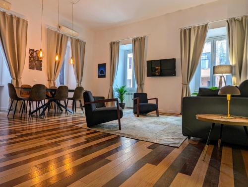 Luxury Gallery Suites