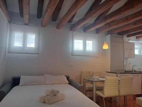 Emblematic flat in Madrid Central - Arenal