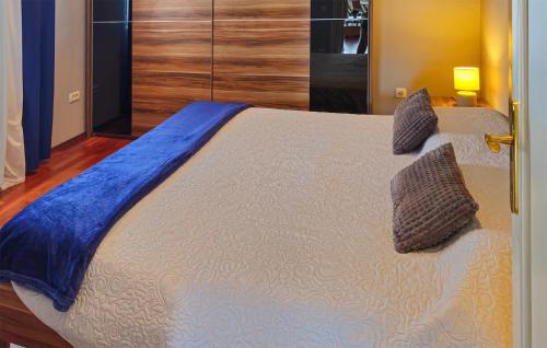 1 Bedroom Awesome Apartment In Rovinj