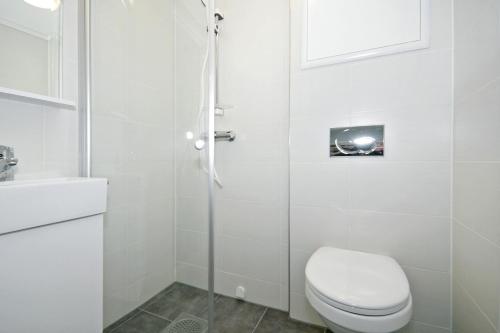 Kylpyhuone majoituspaikassa Vossestrand Hotel and Apartments
