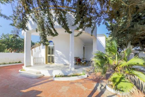Gallery image of Villa Cristina a 50 mt dalla spiaggia Specchiarica di San Pietro in Bevagna in Torre Colimena