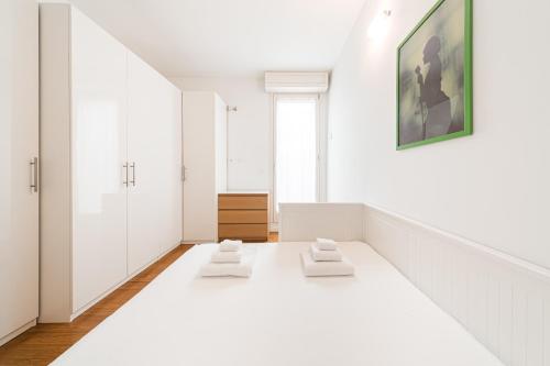 Nettuno Apartment - Private Garden in Bologna Center photo 30