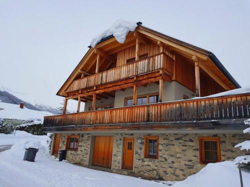 Φωτογραφία από το άλμπουμ του Panorama Chalet Grau σε Mauterndorf