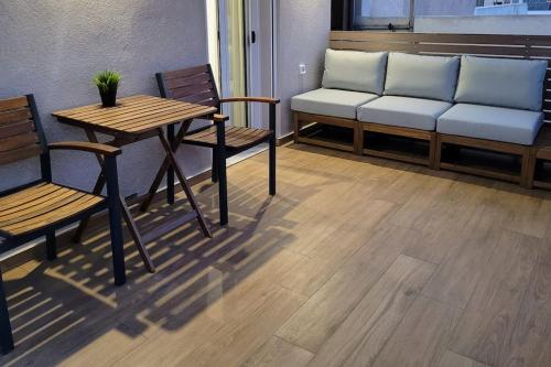 Acropolis View Chic Apartment