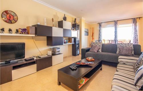 Posedenie v ubytovaní Awesome Apartment In Elviria With Wifi