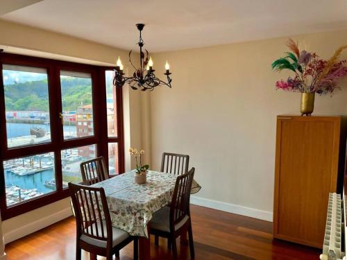 Φωτογραφία από το άλμπουμ του Ertzilla apartament - Vistas al mar σε Μπερμέο