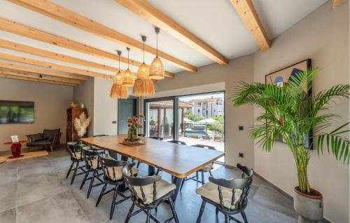 Gorgeous Home In Biograd Na Moru With Sauna