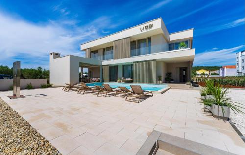 Pet Friendly Home In Bibinje With Sauna