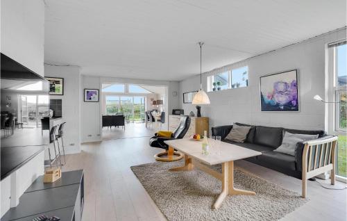 Χώρος καθιστικού στο Holiday Home Mettes Bjerg Hvide Sande Xii
