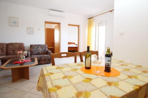 Ferienwohnung in Baška mit Eigenem Balkon - b59589