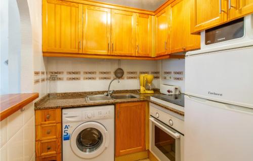 Stunning Apartment In Torrevieja With Wifi