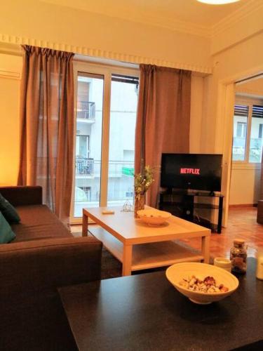 Comfortable apartment in Acropolis