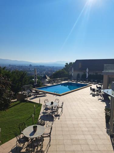 Bazén v ubytování Hotel Marica nebo v jeho okolí