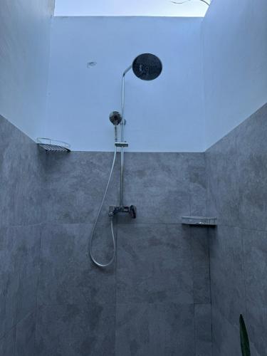 Bilik mandi di Enla Montana villa