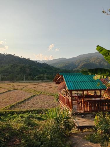 Landskap semula jadi dekat dengan vila ini