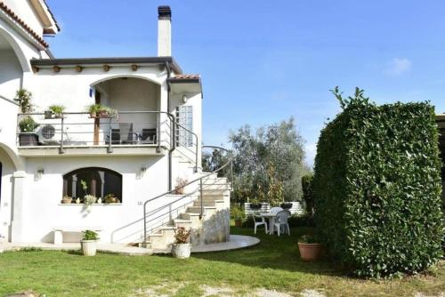 Neue Wohnung in Valica mit Terrasse