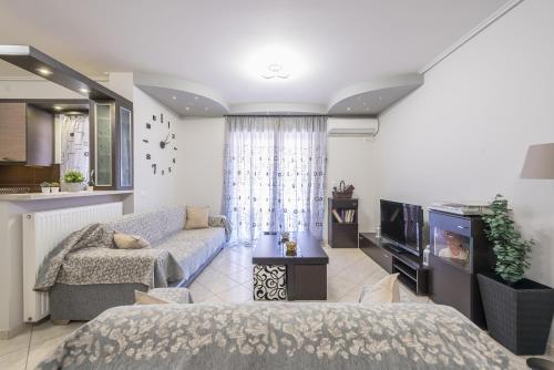 Rigas apartment in Ilioupoli Athens