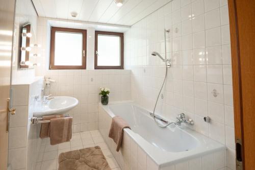Koupelna v ubytování Appartementhaus Hoamart Appartements