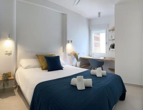 Stylish Modern Apt Unbeatable Location photo 3