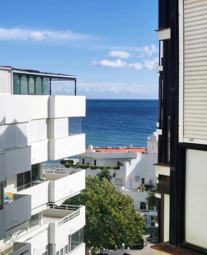 Stylish Modern Apt Unbeatable Location photo 14