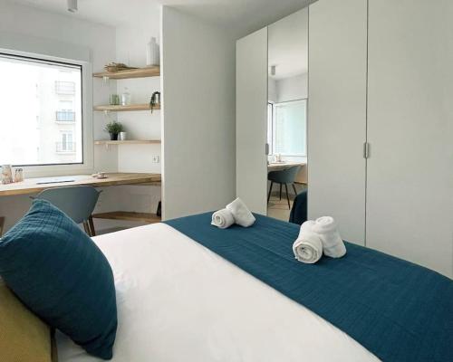 Stylish Modern Apt Unbeatable Location photo 9