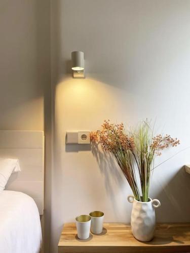 Stylish Modern Apt Unbeatable Location photo 21