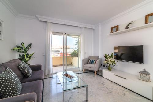 Puerto Banús Piso con Piscina, garaje y padel
