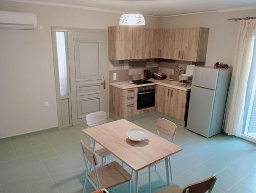 Kuchyň nebo kuchyňský kout v ubytování Spiros House
