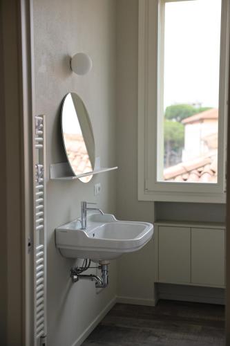 Bagno di Lullaby - Attico sul Porto Canale di Cesenatico