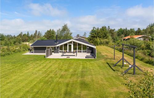 Κήπος έξω από το Four-Bedroom Holiday Home In Fjerritslev