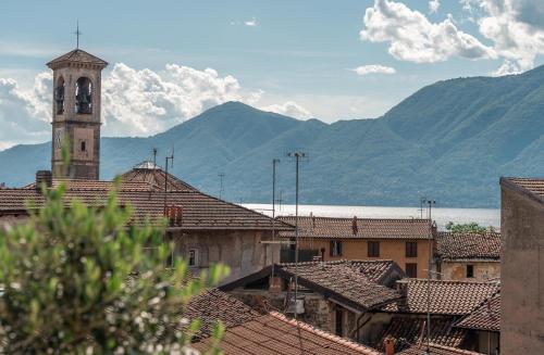 Φωτογραφία από το άλμπουμ του Central Penthouse Luino σε Luino