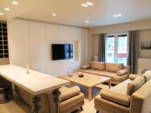 Luxurious apartment in Acropolis