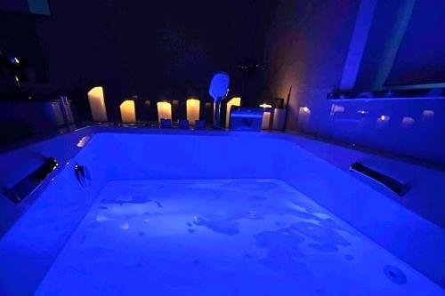 Fotografie z fotogalerie ubytování Sublime appartement Calme Cosy & Jacuzzi v Bruselu