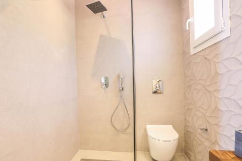Magdachris Luxury Roomsにあるバスルーム