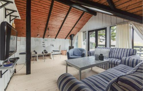 Χώρος καθιστικού στο 3 Bedroom Lovely Home In Hejls