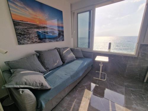 Fantastic apartment with panoramic sea view