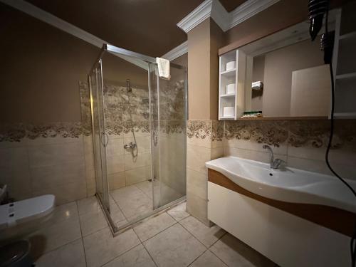 A bathroom at Mersu A'la Konak Otel